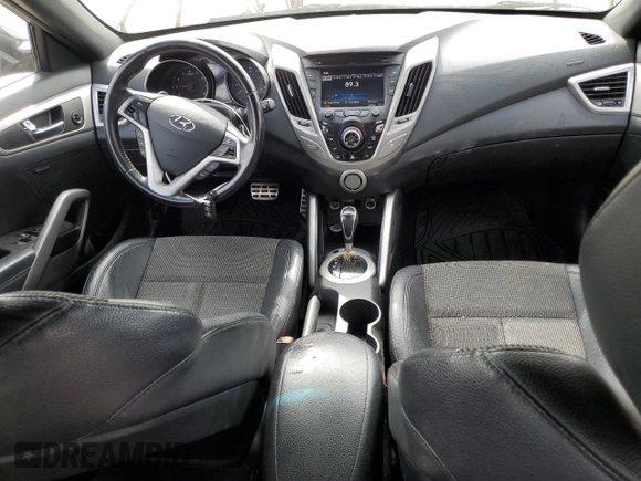 2016 Hyundai Veloster z VIN KMHTC6AD6GU263245, wystawiony jako Copart lot #51296685 z przebiegiem 132 889 mil mil oraz Szkoda całkowita • Salvage title. Historia ofert i sprzedaży dostępna na DreamBid. Obrazek 8.