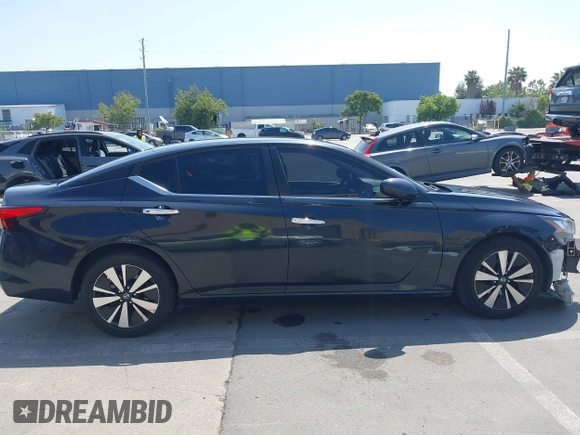 2021 Nissan Altima SV z VIN 1N4BL4DV7MN326681, wystawiony jako IAAI lot #42394402 z przebiegiem 94 775 mil mil oraz . Historia ofert i sprzedaży dostępna na DreamBid. Obrazek 14.