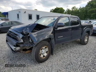 2013 Toyota Tacoma with VIN 3TMLU4EN4DM112638, listed as a Copart auction lot 62370765 with 135,575 mi miles and Salvage title. Bid and sale history available at DreamBid. Image 1.