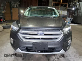 2018 Ford Escape SE z VIN 1FMCU9GD7JUA68705, wystawiony jako Copart lot #58275145 z przebiegiem 200 695 mil mil oraz Tytuł czysty. Historia ofert i sprzedaży dostępna na DreamBid. Obrazek 5.