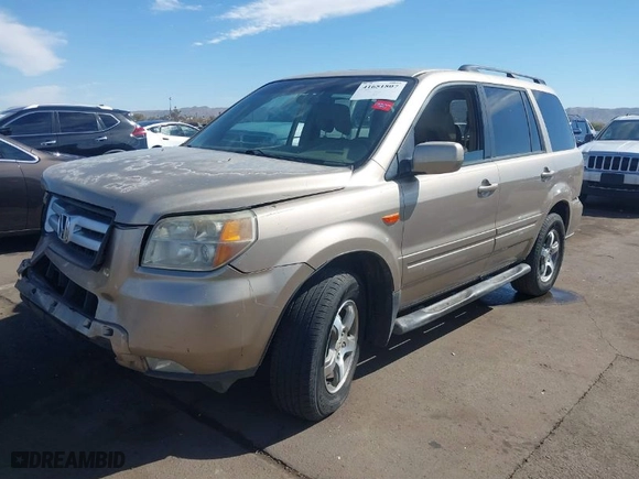 2007 Honda Pilot EX-L with VIN 5FNYF28747B014462, listed as a IAAI auction lot 41651807 with 263,344 mi miles. Bid and sale history available at carsss.com. Image 2.