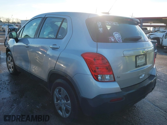 2016 Chevrolet Trax LS with VIN 3GNCJKSB6GL224009, listed as a IAAI auction lot 41312755 with 121,159 mi miles. Bid and sale history available at carsss.com. Image 3.