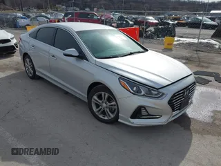 2018 Hyundai Sonata Limited with VIN 5NPE34AF8JH611390, listed as a IAAI auction lot 41550336 with 30,357 mi miles. Bid and sale history available at carsss.com. Image 1.