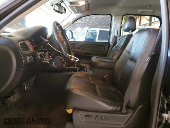 2008 Chevrolet Tahoe 3LT with VIN 1GNFC13JX8R197964, listed as a Copart auction lot 72409814 with 104,277 mi miles and Clean title. Bid and sale history available at DreamBid. Image 7.