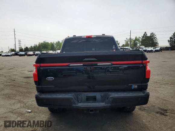 2023 Ford F-150 Lightning Pro z VIN 1FTVW1EV8PWG04482, wystawiony jako Copart lot #44312535 z przebiegiem 58 139 mil mil oraz Szkoda całkowita • Salvage title. Historia ofert i sprzedaży dostępna na DreamBid. Obrazek 6.