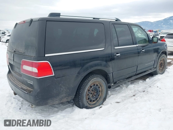 2008 Lincoln Navigator with VIN 5LMFL28578LJ13945, listed as a IAAI auction lot 41472804 with 166,725 mi miles and . Bid and sale history available at DreamBid. Image 4.