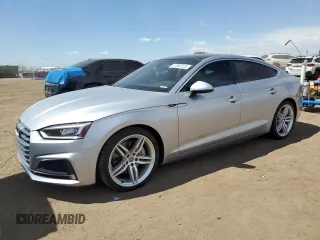 2018 Audi A5 Sportback Premium Plus z VIN WAUENCF56JA051149, wystawiony jako Copart lot #57680725 z przebiegiem 59 689 mil mil oraz Szkoda całkowita • Salvage title. Historia ofert i sprzedaży dostępna na DreamBid. Obrazek 1.