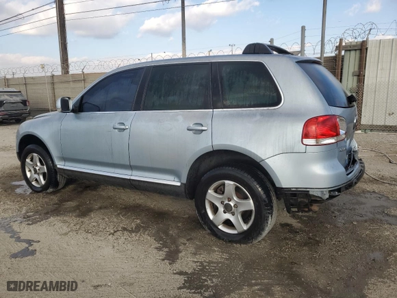 2005 Volkswagen Touareg 3.2L V6 with VIN WVGZG77L45D081320, listed as a Copart auction lot 89355925 with 149,102 mi miles and Salvage Title. Bid and sale history available at carsss.com. Image 2.