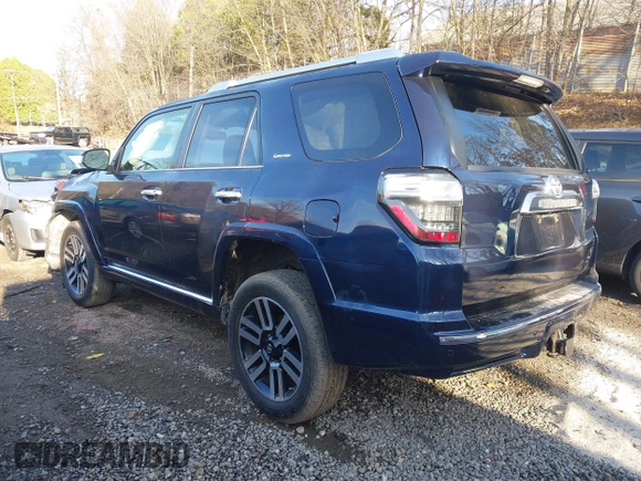 2018 Toyota 4Runner SR5 z VIN JTEBU5JR8J5596675, wystawiony jako IAAI lot #41877335 z przebiegiem Nie podano mil oraz . Historia ofert i sprzedaży dostępna na DreamBid. Obrazek 3.