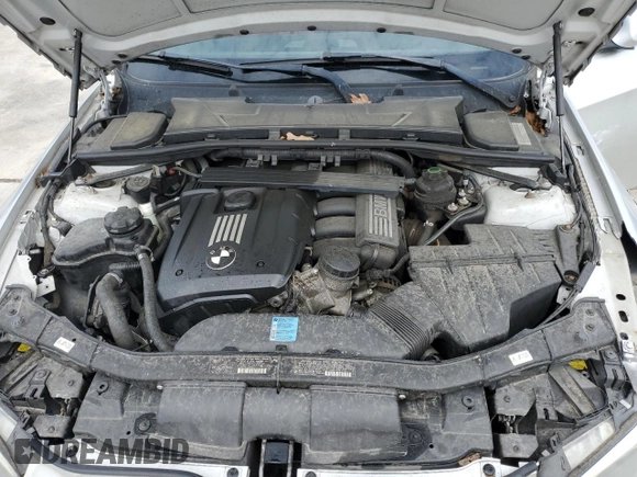 2011 BMW 3 Series 328i xDrive with VIN WBAKF5C5XBE586494, listed as a Copart auction lot 49692595 with 239,048 mi miles and Salvage title. Bid and sale history available at DreamBid. Image 12.