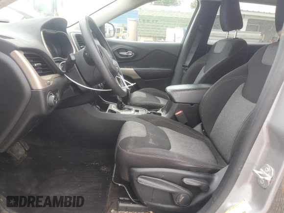 2018 Jeep Cherokee Latitude z VIN 1C4PJLCB1JD566642, wystawiony jako Copart lot #55816365 z przebiegiem 65 433 mil mil oraz Szkoda całkowita • Salvage title. Historia ofert i sprzedaży dostępna na DreamBid. Obrazek 7.