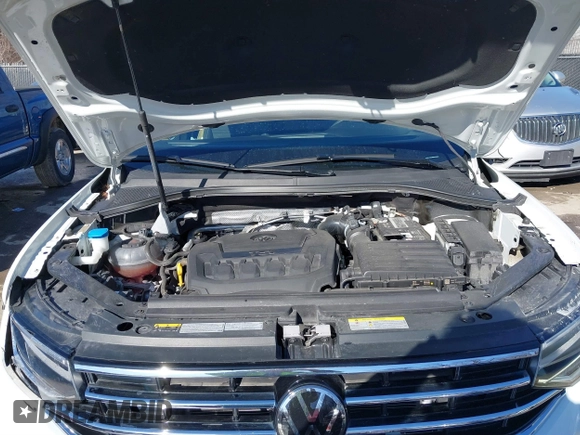 2022 Volkswagen Tiguan S with VIN 3VV0B7AX5NM042667, listed as a IAAI auction lot 41523101 with 41,724 mi miles and . Bid and sale history available at DreamBid. Image 10.