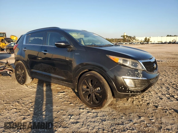 2013 Kia Sportage SX with VIN KNDPCCA68D7447781, listed as a Copart auction lot 85541454 with 136,211 mi miles and Salvage Title. Bid and sale history available at carsss.com. Image 4.