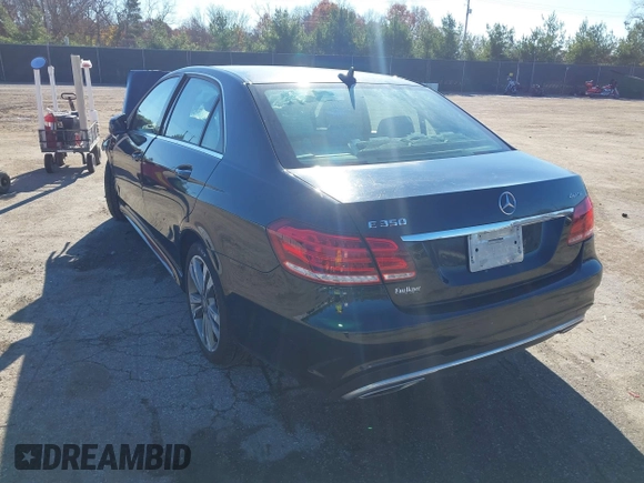 2016 Mercedes-Benz E-Class E 350 Luxury with VIN WDDHF8JB6GB180296, listed as a IAAI auction lot 40766378 with 1 mi miles. Bid and sale history available at carsss.com. Image 3.