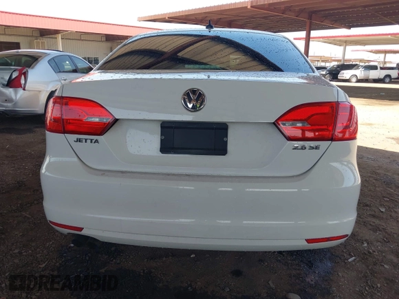 2013 Volkswagen Jetta SE z VIN 3VWDP7AJ5DM374598, wystawiony jako IAAI lot #42498082 z przebiegiem 144 285 mil mil oraz . Historia ofert i sprzedaży dostępna na DreamBid. Obrazek 16.