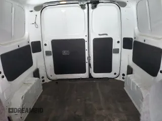 2015 Nissan NV200 S z VIN 3N6CM0KN9FK711799, wystawiony jako Copart lot #53645765 z przebiegiem 105 226 mil mil oraz Szkoda całkowita • Salvage title. Historia ofert i sprzedaży dostępna na DreamBid. Obrazek 10.
