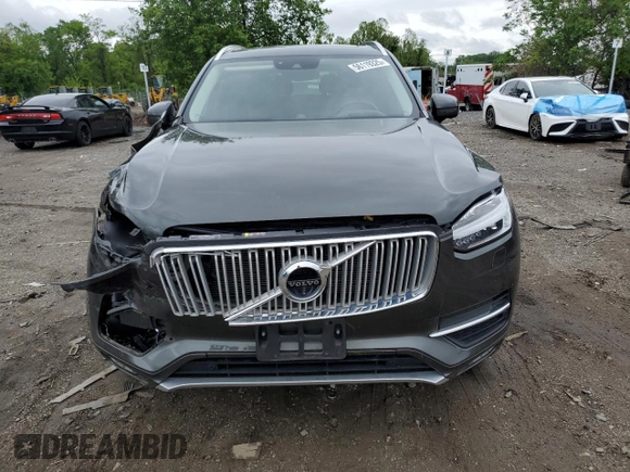 2018 Volvo XC90 Inscription with VIN YV4A22PL0J1217941, listed as a Copart auction lot 56119325 with 60,492 mi miles and Salvage title. Bid and sale history available at DreamBid. Image 5.