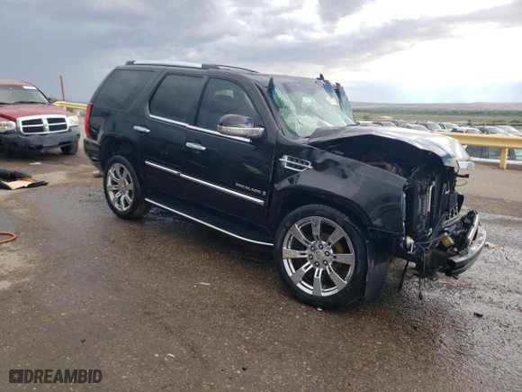 2008 Cadillac Escalade with VIN 1GYFK63888R215216, listed as a Copart auction lot 61239474 with 148,049 mi miles and Non Repairable. Bid and sale history available at carsss.com. Image 4.