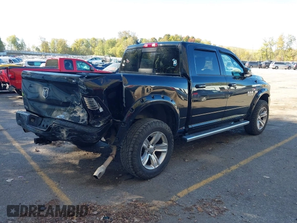 2018 Ram 1500 Sport z VIN 1C6RR7MT0JS174934, wystawiony jako IAAI lot #40564822 z przebiegiem 77 304 mil mil oraz . Historia ofert i sprzedaży dostępna na DreamBid. Obrazek 4.