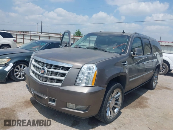 2014 Cadillac Escalade ESV Platinum with VIN 1GYS3KEF9ER241951, listed as a IAAI auction lot 42329074 with 239,665 mi miles and . Bid and sale history available at DreamBid. Image 17.
