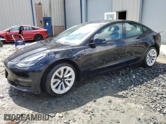 2022 Tesla Model 3 z VIN 5YJ3E1EA7NF185338, wystawiony jako Copart lot #57221875 z przebiegiem 134 215 mil mil oraz Szkoda całkowita • Salvage title. Historia ofert i sprzedaży dostępna na DreamBid. Obrazek 1.
