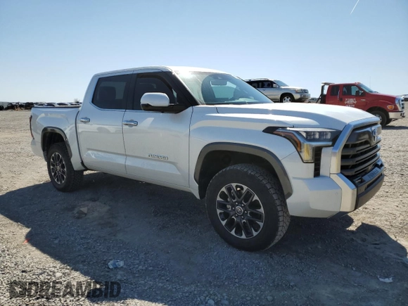 2022 Toyota Tundra Limited с VIN 5TFJA5DB4NX043068, выставлен на аукционе Copart как лот 49966605 с пробегом 32 628 миль миль и Списание • Salvage title. История ставок и продаж доступна на DreamBid. Изображение 4.