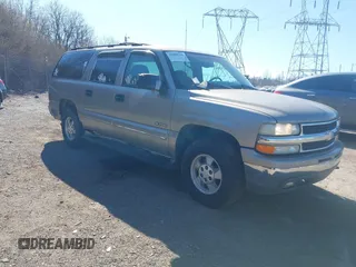 2000 Chevrolet Suburban LT with VIN 3GNFK16T8YG107680, listed as a IAAI auction lot 41883345 with 217,659 mi miles. Bid and sale history available at carsss.com. Image 1.