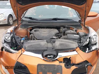 2016 Hyundai Veloster with VIN KMHTC6AD8GU301106, listed as a IAAI auction lot 41067109 with 139,002 mi miles. Bid and sale history available at carsss.com. Image 10.