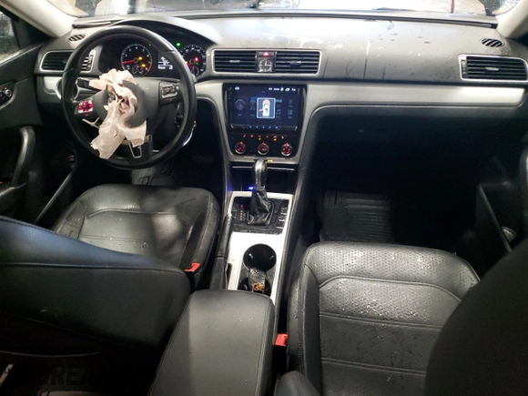 2013 Volkswagen Passat SE w/Sunroof & Nav with VIN 1VWBP7A38DC048224, listed as a Copart auction lot 53722345 with 123,639 mi miles and Non Repairable. Bid and sale history available at carsss.com. Image 8.