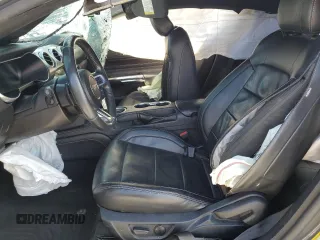 2021 Ford Mustang GT z VIN 1FA6P8CF0M5147552, wystawiony jako Copart lot #45904745 z przebiegiem Nie podano mil oraz Nie do naprawy. Historia ofert i sprzedaży dostępna na DreamBid. Obrazek 7.