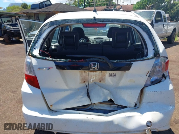 2013 Honda Fit with VIN JHMGE8H39DC051724, listed as a IAAI auction lot 41881732 with 158,048 mi miles. Bid and sale history available at carsss.com. Image 6.