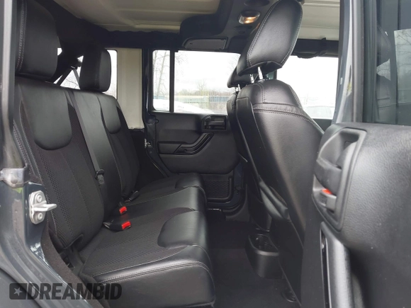 2017 Jeep Wrangler Unlimited Sahara with VIN 1C4BJWEG3HL569143, listed as a IAAI auction lot 41986188 with 27,495 mi miles. Bid and sale history available at carsss.com. Image 8.
