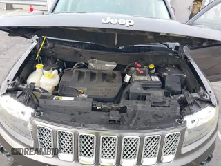 2016 Jeep Compass Latitude with VIN 1C4NJCEB1GD664633, listed as a IAAI auction lot 42073401 with 188,632 mi miles and . Bid and sale history available at carsss.com. Image 10.