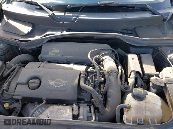2015 MINI Countryman S with VIN WMWZC3C55FWT04354, listed as a IAAI auction lot 41346143 with Not provided miles and . Bid and sale history available at DreamBid. Image 10.