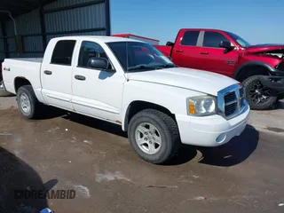 2005 Dodge Dakota SLT with VIN 1D7HW48N75S263077, listed as a IAAI auction lot 42537856 with 182,479 mi miles and . Bid and sale history available at DreamBid. Image 1.