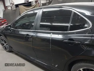 2020 Toyota Camry SE z VIN 4T1G11AK7LU302329, wystawiony jako IAAI lot #42148649 z przebiegiem 46 053 mil mil oraz . Historia ofert i sprzedaży dostępna na DreamBid. Obrazek 14.