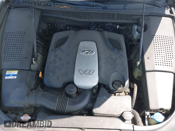 2011 Hyundai Equus Ultimate with VIN KMHGH4JF1BU035607, listed as a IAAI auction lot 42519619 with 116,107 mi miles and . Bid and sale history available at DreamBid. Image 10.