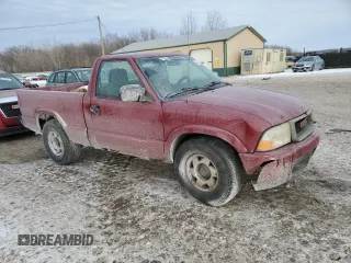 2001 GMC Sonoma SLS with VIN 1GTCS14WX1K188883, listed as a Copart auction lot 88525525 with 0 mi miles and Salvage Title. Bid and sale history available at carsss.com. Image 4.