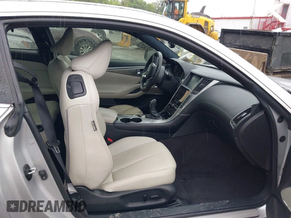 2017 Infiniti Q60 Sport with VIN JN1EV7EKXHM361561, listed as a IAAI auction lot 42247018 with 49,896 mi miles and . Bid and sale history available at DreamBid. Image 5.