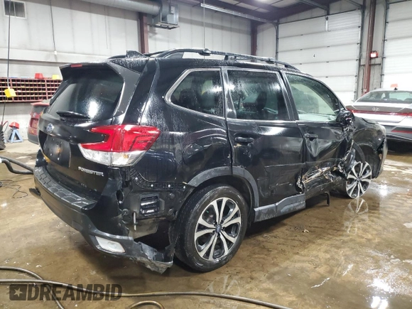 2021 Subaru Forester Limited with VIN JF2SKAUC0MH472057, listed as a Copart auction lot 60138505 with 67,333 mi miles and Salvage title. Bid and sale history available at DreamBid. Image 3.
