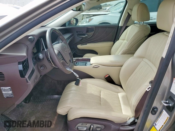 2020 Lexus LS 500 с VIN JTHD51FF0L5011509, выставлен на аукционе Copart как лот 56854095 с пробегом 34 215 миль миль и Списание • Salvage title. История ставок и продаж доступна на DreamBid. Изображение 7.