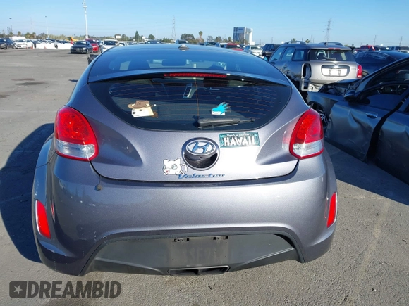 2016 Hyundai Veloster z VIN KMHTC6AD1GU286674, wystawiony jako IAAI lot #41627128 z przebiegiem 71 617 mil mil oraz . Historia ofert i sprzedaży dostępna na DreamBid. Obrazek 17.