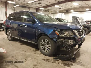 2019 Nissan Pathfinder SV with VIN 5N1DR2MM3KC582060, listed as a IAAI auction lot 41288631 with 105,459 mi miles. Bid and sale history available at carsss.com. Image 1.