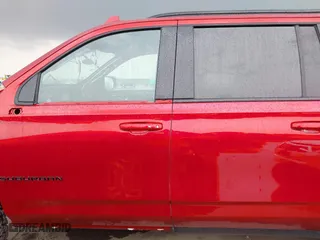 2022 Chevrolet Suburban RST with VIN 1GNSKEKL3NR125317, listed as a IAAI auction lot 41902663 with 35,274 mi miles. Bid and sale history available at carsss.com. Image 15.