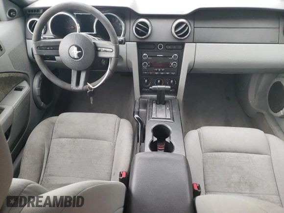 2008 Ford Mustang Deluxe с VIN 1ZVHT80N385142049, выставлен на аукционе Copart как лот 54693915 с пробегом 189 674 миль миль и Списание • Salvage title. История ставок и продаж доступна на DreamBid. Изображение 8.
