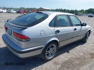 1999 Saab 9-3 z VIN YS3DF55P3X2062289, wystawiony jako IAAI lot #42431225 z przebiegiem 101 086 mil mil oraz . Historia ofert i sprzedaży dostępna na DreamBid. Obrazek 4.