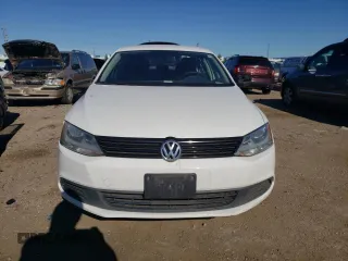 2013 Volkswagen Jetta Sedan S with VIN 3VW2K7AJ7DM209593, listed as a Copart auction lot 61028614 with 160,789 mi miles and Salvage Title. Bid and sale history available at carsss.com. Image 5.