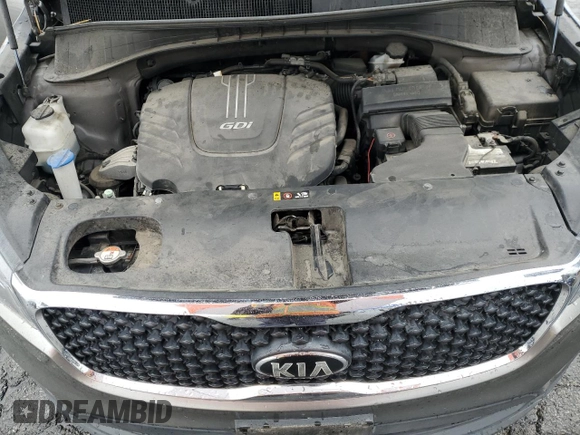 2016 Kia Sorento LX z VIN 5XYPGDA57GG162692, wystawiony jako Copart lot #49185585 z przebiegiem 134 152 mil mil oraz Szkoda całkowita • Salvage title. Historia ofert i sprzedaży dostępna na DreamBid. Obrazek 13.