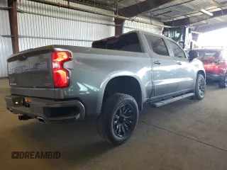 2021 Chevrolet Silverado 1500 RST with VIN 3GCUYEED3MG186959, listed as a Copart auction lot 46736665 with 32,053 mi miles and Salvage Title. Bid and sale history available at carsss.com. Image 3.