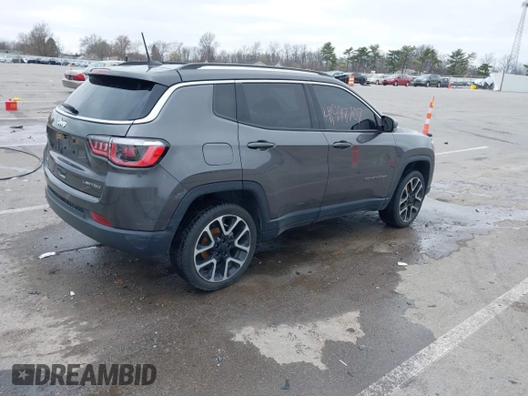 2017 Jeep Compass Limited z VIN 3C4NJDCB8HT647087, wystawiony jako IAAI lot #41998707 z przebiegiem 82 027 mil mil oraz . Historia ofert i sprzedaży dostępna na DreamBid. Obrazek 4.